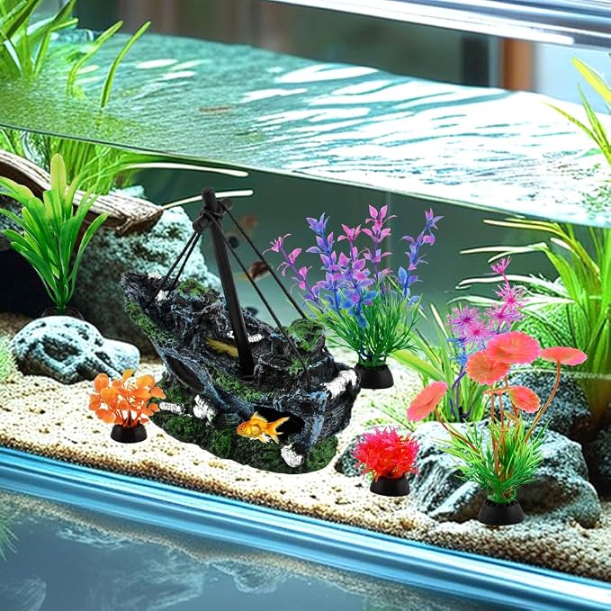 7pcs Fish Tank Decorations,Sunken Ship,Aquarium Artificial Plastic Plants | Aquarium Shipwreck x 1pc, Aquatic Plants x 6pcs,Goldfish Betta Fish Tank Accessories Small Large Fish Bowl Ornaments