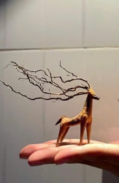 Azil Driftwood Deer Aquarium Decoration – Unique & Artistic Fish Tank & Terrarium Ornament, Safe & Eco-Friendly for Aquascaping & Reptile Habitats (Deer with Long Antlers)