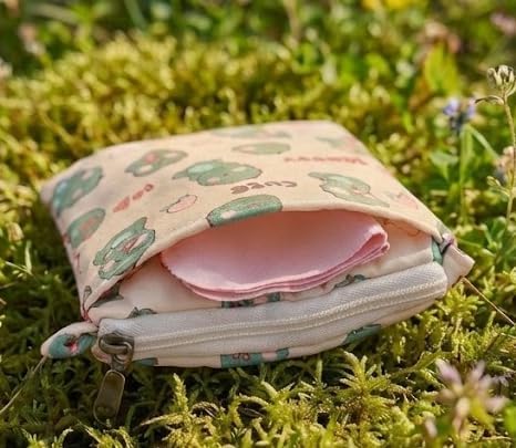 Small Pet Carrier Bag with Soft Minky Dot Lining, Breathable & Waterproof Travel Pouch for Leopard Geckos, Hamsters, Small Reptiles and Small Animals –All-Season Use