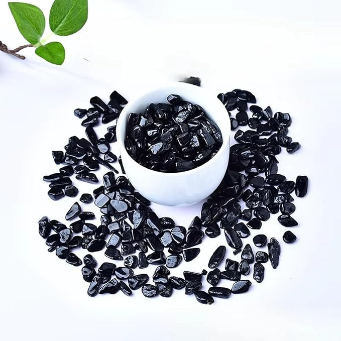 Erliway 100g Natural Black Tourmaline Crystal Chips 7-9mm Tumbled Stones | Small Crushed Crystal Stone, Polished Crystals Chips for Fish Tank, Healing Tumbled Rocks for Reiki Jewelry Making Home Décor