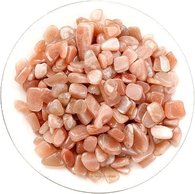 Erliway 100g Natural Peach Moonstone Crystal Chips 7-9mm Tumbled Stones | Small Crushed Crystal Stone, Polished Crystals Chips for Fish Tank, Healing Tumbled Rocks for Reiki Jewelry Making Home Décor