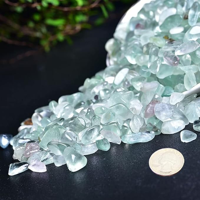 Erliway Natural Green Fluorite Tumbled Chips Crushed Crystal Stone, 7-9mm | Polished Healing Crystal Chips Healing Reiki Crystal Jewelry Making Home Decoration, Aquarium, Vase Fillers, Plants Décor