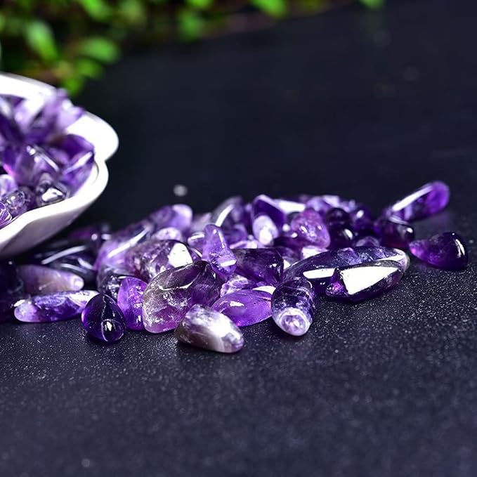 Erliway Natural Amethyst Tumbled Chips Crushed Crystal Stone, 7-9mm | Polished Healing Crystal Chips Healing Reiki Crystal Jewelry Making Home Decoration, Aquarium, Vase Fillers, Plants Décor