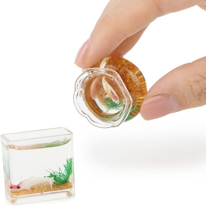 1/12 Dollhouse Fish Tank 2PCS Miniature Dollhoue Accessories Realistic Goldfish Bowl Resin Craft Random Fish Color, Micro Landscape Desktop Ornaments Décor for DIY Fairy Gardens & Model Displays