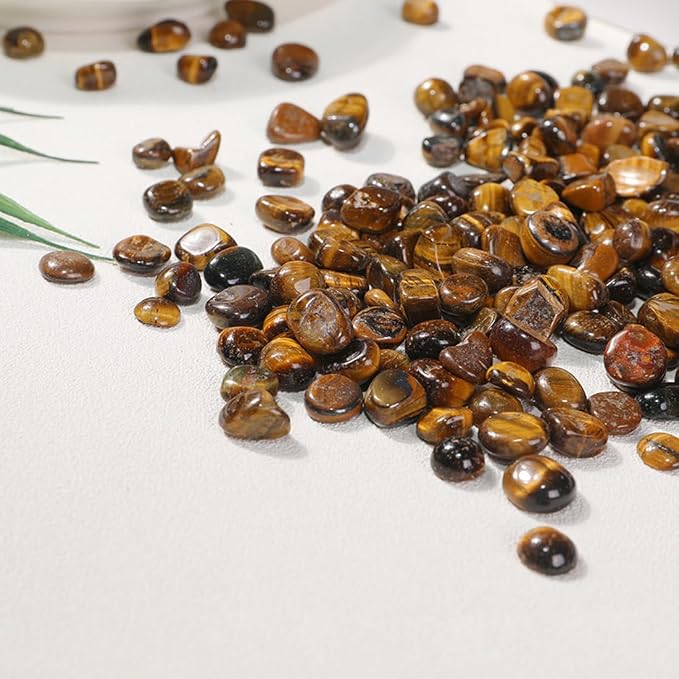 Erliway Natural Tiger's Eye Tumbled Chips Crushed Crystal Stone, 7-9mm | Polished Healing Crystal Chips Healing Reiki Crystal Jewelry Making Home Decoration, Aquarium, Vase Fillers, Plants Décor
