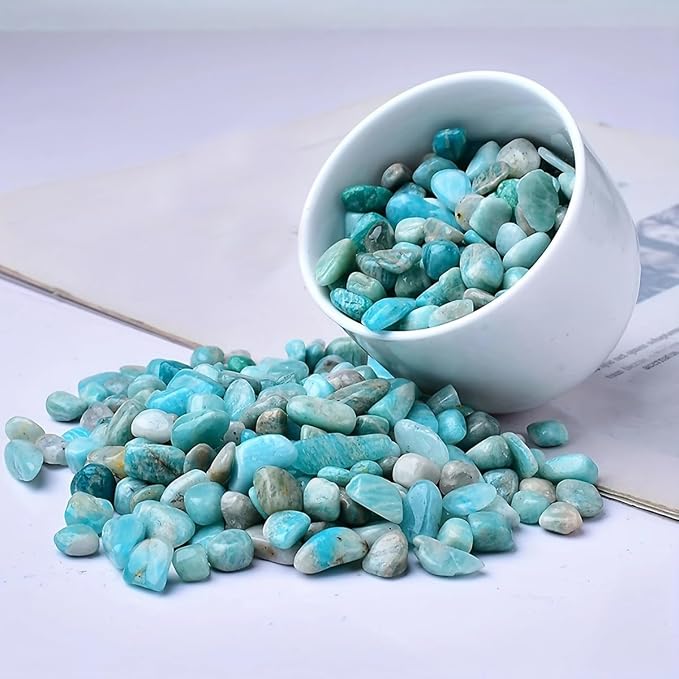 Erliway 100g Natural Amazonite Crystal Chips 7-9mm Tumbled Stones | Small Crushed Crystal Stone, Polished Crystals Chips for Fish Tank, Healing Tumbled Rocks for Reiki Jewelry Making Home Décor