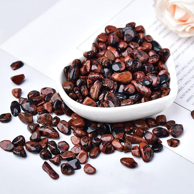 Erliway 100g Natural Red Obsidian Crystal Chips 7-9mm Tumbled Stones | Small Crushed Crystal Stone, Polished Crystals Chips for Fish Tank, Healing Tumbled Rocks for Reiki Jewelry Making Home Décor
