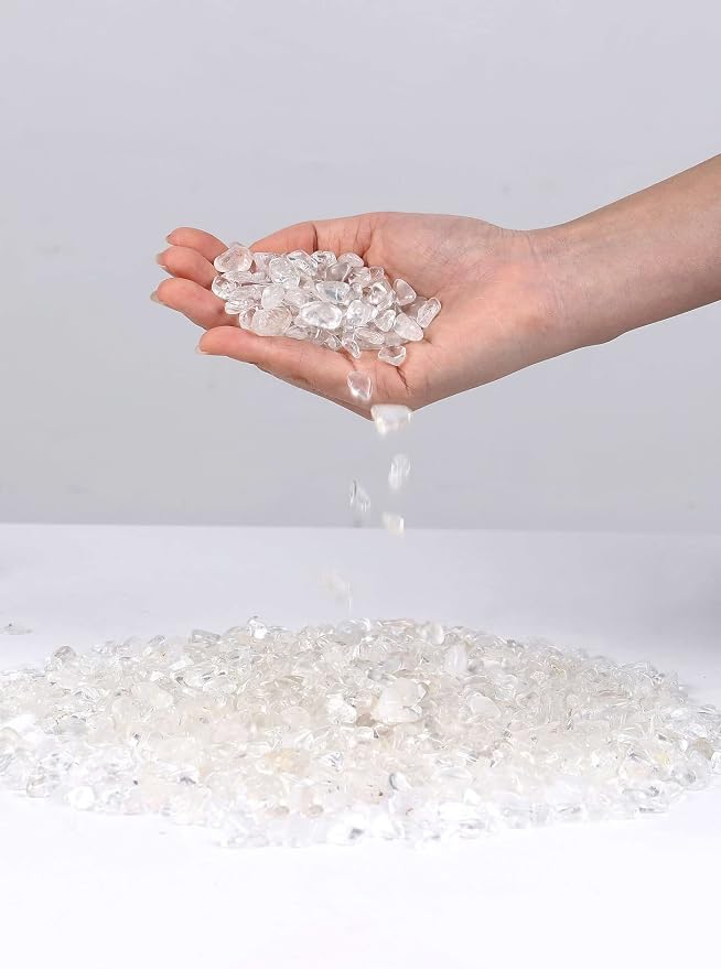 LAIDANLA Clear Quartz Crushed Stone Crystal Chips Bulk Natural Gemstones Healing Reiki Crystals Mini Quartz Vase Filler Aquarium Gravel 0.55lb