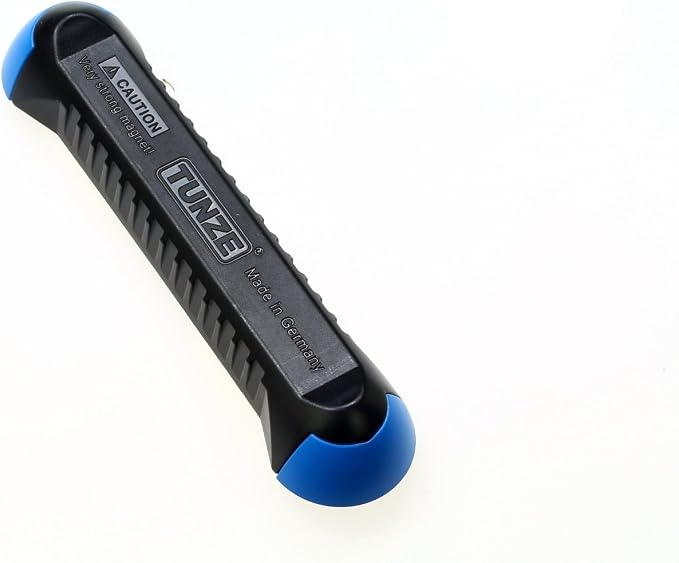Tunze Care Magnet Scraper - Strong+ Plus (220.025) Offer a Free Water Quality Record Card, That Help You to Know Well for Tank Water Quality.