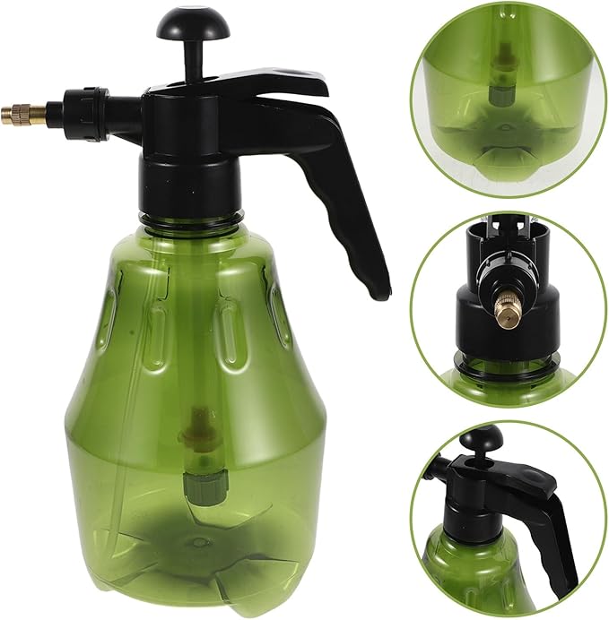 ORFOFE Parrot Bath Misting Bottle 1.5l Handheld Adjustable Nozzle Sprayer Portable Plastic Bird Bath for Indoor Pet Bathing and Cage Cleaning