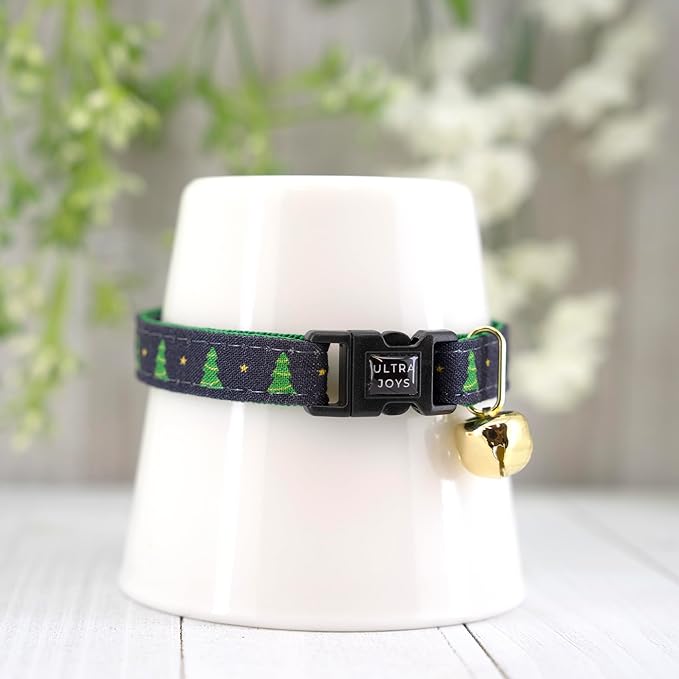 Ultra Joys Cat Collar with Bells - Breakaway for Kittens & Cats - Christmas Tree Large