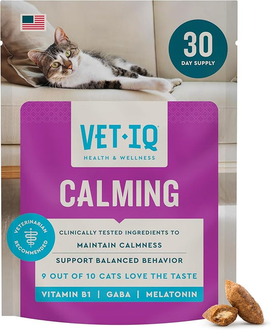 VetIQ Cat Calming Treats with Melatonin for Stress Relief, Organic Ashwagandha, and GABA Chicken Flavored Cat Calming Chews, 3.7oz