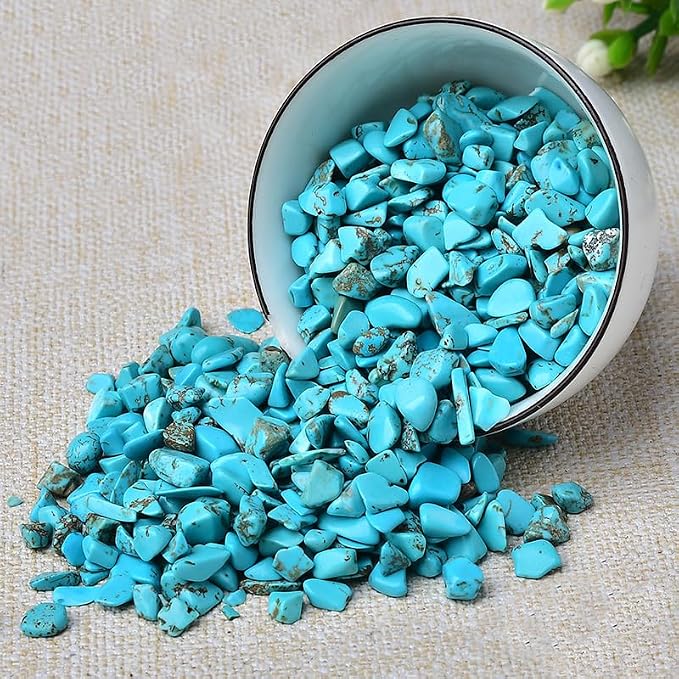 Erliway 100g Natural Turquoise Crystal Chips 7-9mm Tumbled Stones | Small Crushed Crystal Stone, Polished Crystals Chips for Fish Tank, Healing Tumbled Rocks for Reiki Jewelry Making Home Décor