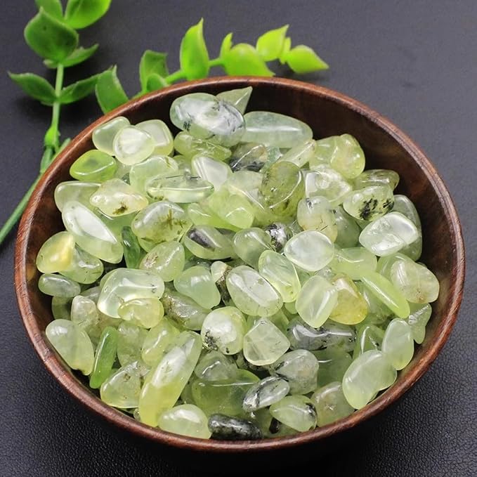 Erliway 100g Natural Prehnite Crystal Chips 7-9mm Tumbled Stones | Small Crushed Crystal Stone, Polished Crystals Chips for Fish Tank, Healing Tumbled Rocks for Reiki Jewelry Making Home Décor