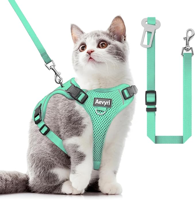 Cat Harness and Leash for Walking, The Upgrade Can be Adjusted in Four Directions and Breathable Cat Harness for Anti Escape that can be Fitted and Positioned, Reflective Strips Harness, Green, S
