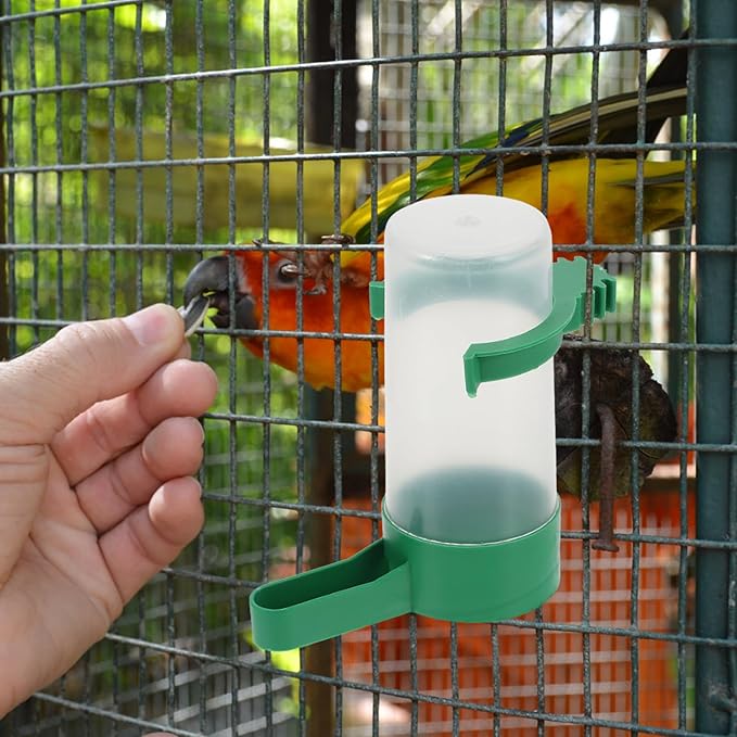UKCOCO 10pcs Birds Water Dispenser: Automatic Plastic Bird Water Feeder for Parrots, Pigeon, Budgies, Lovebirds, Green