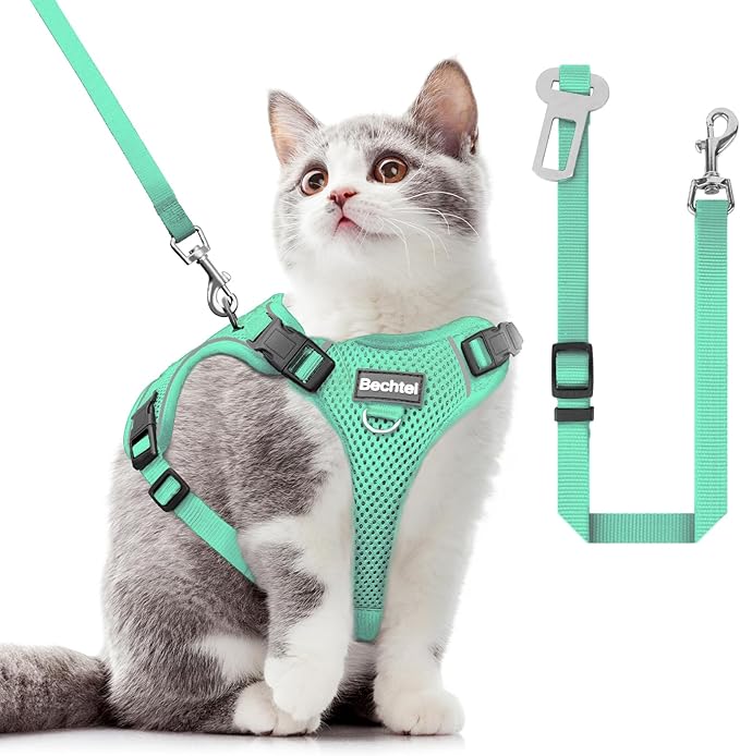 Cat Harness and Leash for Walking, The Upgrade Can be Adjusted in Four Directions and Breathable Cat Harness for Anti Escape that can be Fitted and Positioned, Reflective Strips Harness, Green,XS