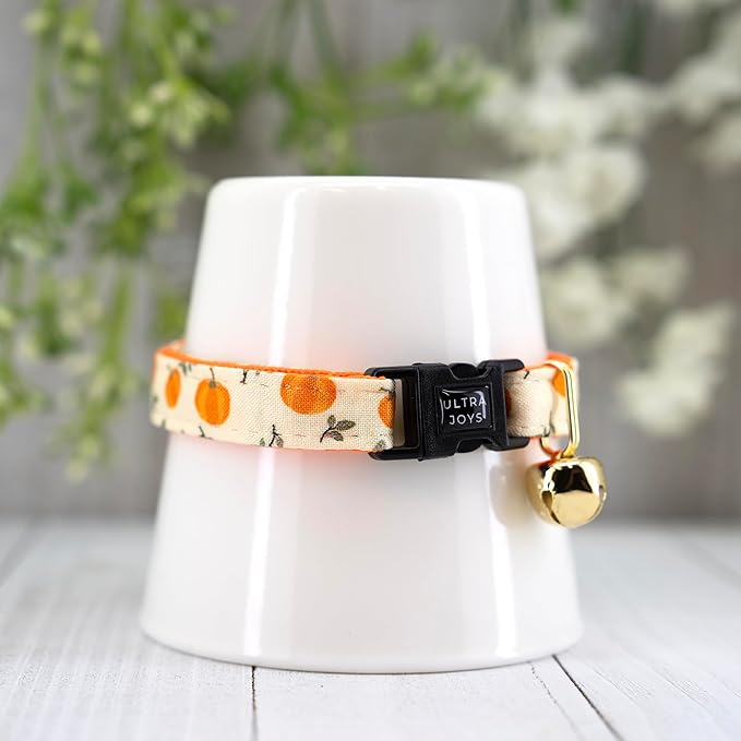 Ultra Joys Cat Collar with Bells - Breakaway for Cats, Boy & Girl Cat Collars Kitten Collar with Bell - Break Away Collar for Cats - Breakaway Cat Collar with Bandana Pumpkin Large