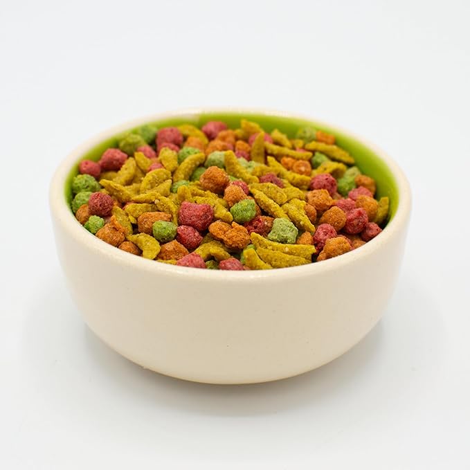 ZuPreem FruitBlend Bird Food, Bird Feed Pellets for Cockatiels, Lovebirds, Quakers, Small Conures & Lorikeets, Core Nutrition with Natural Fruit, Cockatiel Food, Conure Feed, (Medium, 2 lb Bag)