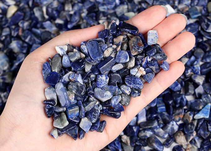 LAIDANLA Sodalite Crushed Stone Crystal Chips Bulk Natural Gemstones Healing Reiki Crystals Mini Quartz Vase Filler Aquarium Gravel 100g