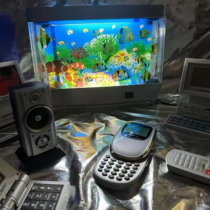 Fake Fish Tank Lamp - Moving Aquarium Night Light with Virtual Ocean Effect, 80s Retro Design for Adult Relaxation, Frutiger Aero Artificial Aquarium Decorative Lamp (US Plug)