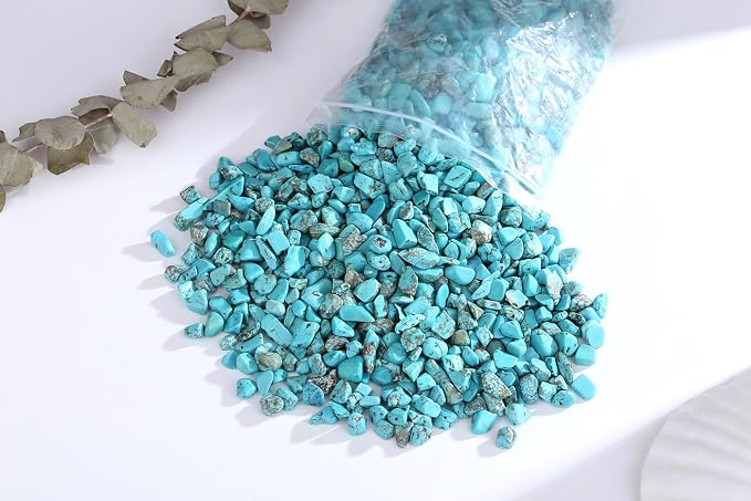 QINJIEJIE Turquoise Crystals Chips Natural Stone Gravel Bulk Crushed Rocks | 0.55Lbs Pieces Polished Quartz Stone Decorative Fish Tank Pebbles Vase Filler Irregular Shaped Tumbled Gemstone for Home