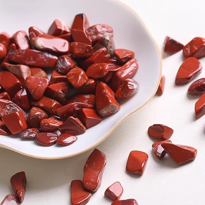 Erliway 100g Natural Red Jasper Crystal Chips 7-9mm Tumbled Stones | Small Crushed Crystal Stone, Polished Crystals Chips for Fish Tank, Healing Tumbled Rocks for Reiki Jewelry Making Home Décor