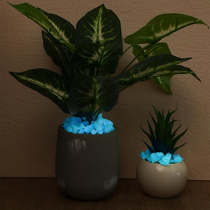 Wesiti Glow in the Dark Gravel, Fluorescent Glow in the Dark Rocks Decorations Fish Tank Rocks Decorative Aquarium Gravel Stones for Garden Room Planter Aesthetic, 300g/ 0.66lb (Sky Blue, 8-15 mm)