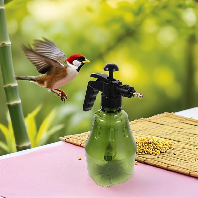 Mikikit Handheld Bird Sprayer Bottle with Adjustable Nozzle, 1.5l Ultrafine Avian Pump Mister for Indoor Parrot Bathing, Suitable for Macaws, Cockatiels, and Parrots