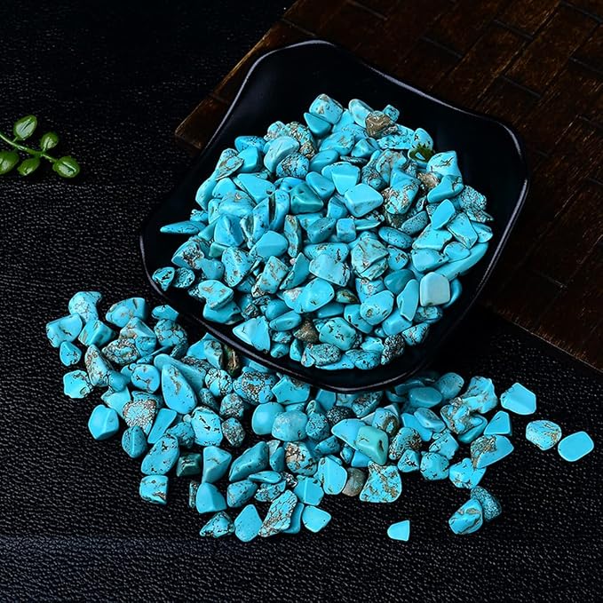 Erliway 100g Natural Turquoise Crystal Chips 7-9mm Tumbled Stones | Small Crushed Crystal Stone, Polished Crystals Chips for Fish Tank, Healing Tumbled Rocks for Reiki Jewelry Making Home Décor
