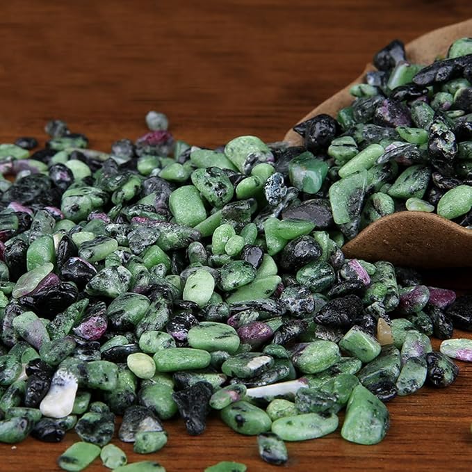 Erliway 100g Natural Green Ruby Zoisite Crystal Chips 7-9mm Tumbled Stones | Small Crushed Crystal Stone, Polished Crystals Chips for Fish Tank, Healing Tumbled Rocks for Reiki Jewelry Making Home Décor