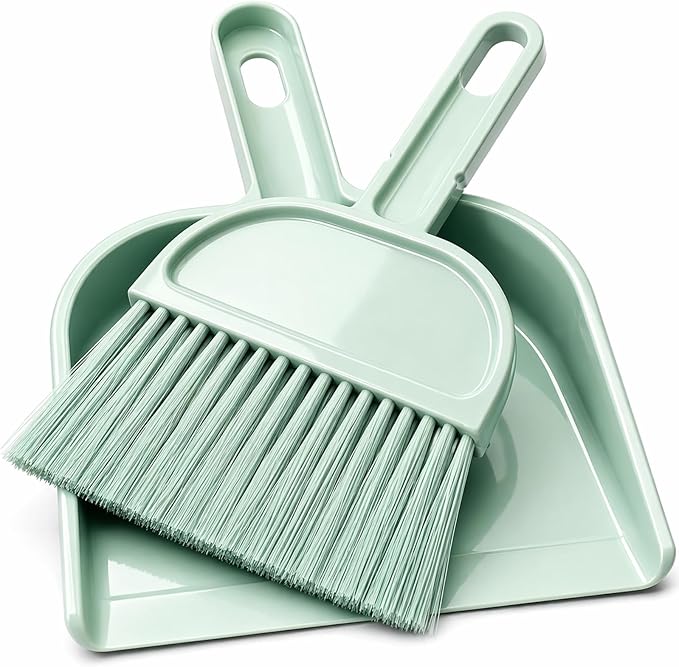 Rypet Cage Cleaner for Guinea Pigs, Hamsters, Chinchillas, Rabbits, Reptiles, Hedgehogs and Other Small Animals - Mini Dustpan and Brush Set Cleaning Tool for Animal Waste (1 Pack)