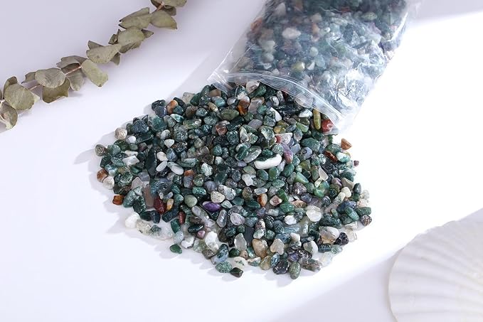 QINJIEJIE 0.9Lbs Aquatic Agate Rocks for Plant Bulk Decorative Sand Aquarium Gravel Pebbles Stones Vase Filler Fish Bowl Decorations Turtle Tank Decor Crystal Chips Rocks for Betta Fish