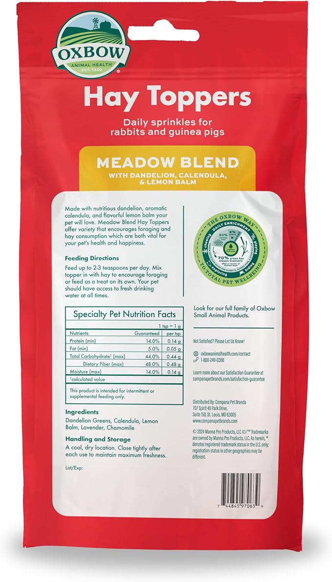 Oxbow Hay Toppers Meadow Blend, Bunny Treats, Foraging Enrichment for Rabbits, Chinchillas, Guinea Pigs, and Other Small Herbivores, Timothy Hay Topper, Premium Rabbit Food Additive, 2oz