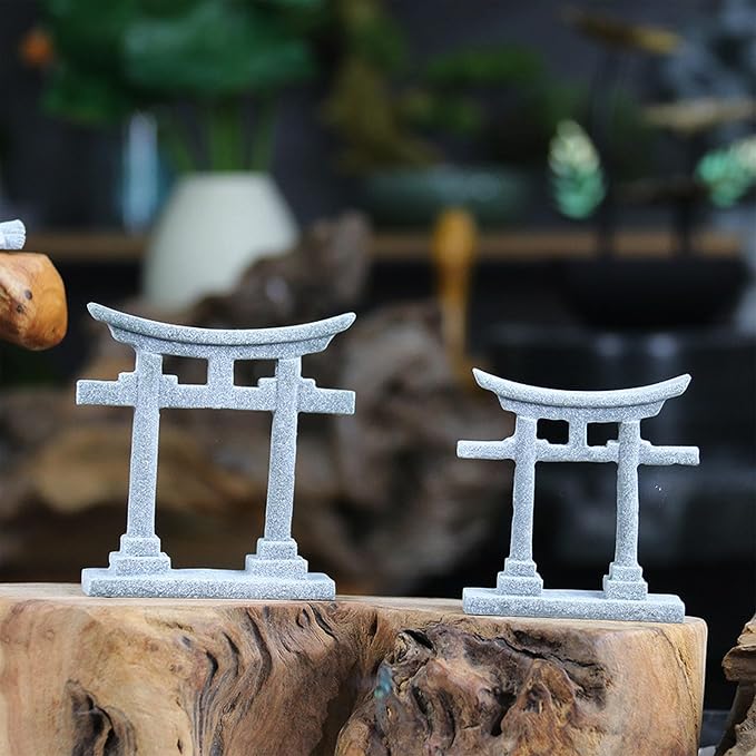Fish Tanks Decoration Aquariums Japanese Torii Gate Ornament Garden Landscape Hideouts Cave House Dollhouse Accessories, 6.1x1.8x6.9cm
