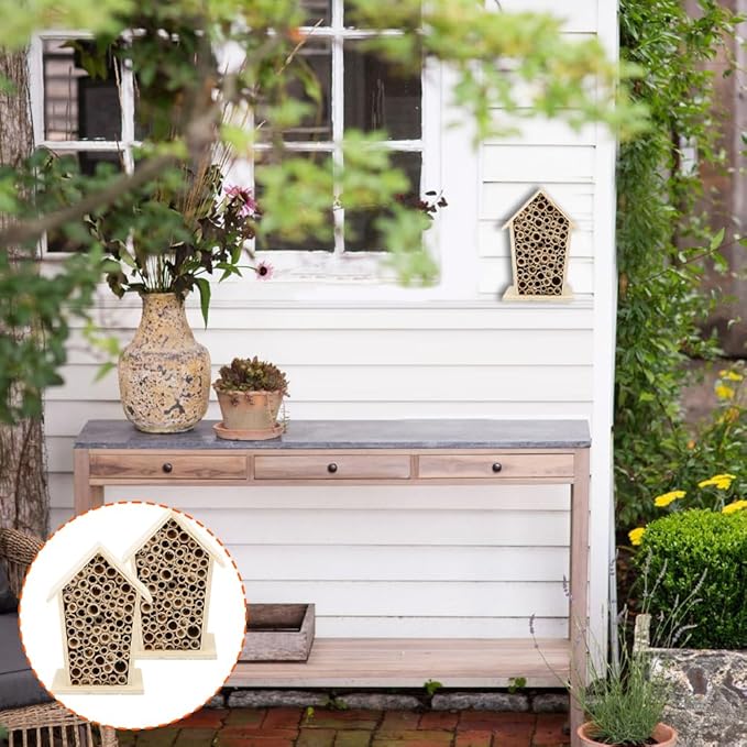 Bee House, Wooden Insect Hotel Hanging Bamboo Bees Hive Habitat Bug Garden Shelter Insects House Decoration Beneficial Nests Box Decorations for Butterfly Bird Outdoors Attracts Pollinators 2PCS