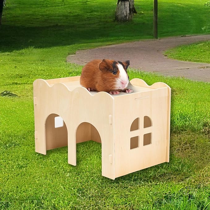 Bifeaw Guinea Pig Hideout, Natural Wooden Chew Proof Hideaway Hut for Small Pets (Guinea Pig)
