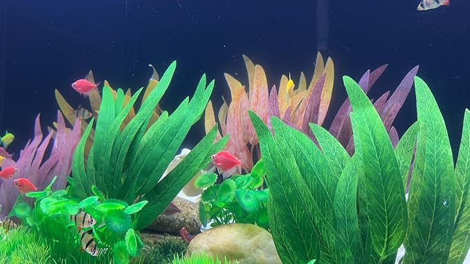 2Pcs Artificial Aquatic Plants Set - Lifelike Silk Fabric Leaves for Aquarium Decoration, Easy to Maintain, Vibrant Underwater Garden (Green)
