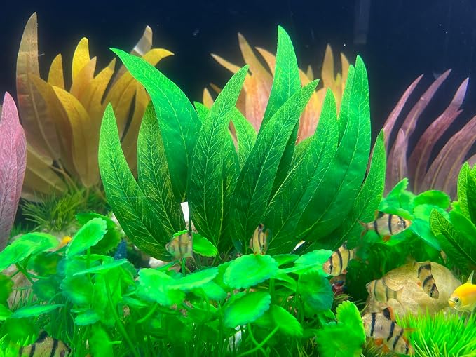 2Pcs Artificial Aquatic Plants Set - Lifelike Silk Fabric Leaves for Aquarium Decoration, Easy to Maintain, Vibrant Underwater Garden (Green)