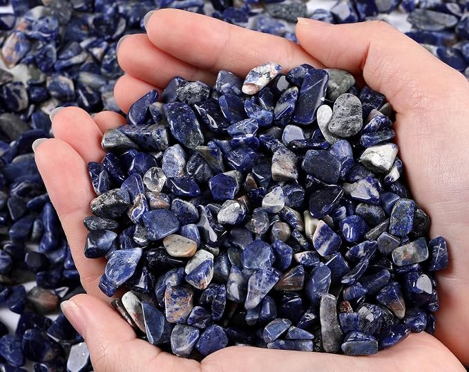 QINJIEJIE Blue Sodalite Crystals Chips Natural Stone Gravel Bulk Crushed Rocks Pieces Polished Quartz Stone 0.55Lbs Decorative Fish Tank Pebbles Vase Filler Irregular Shaped Tumbled Gemstone for Home