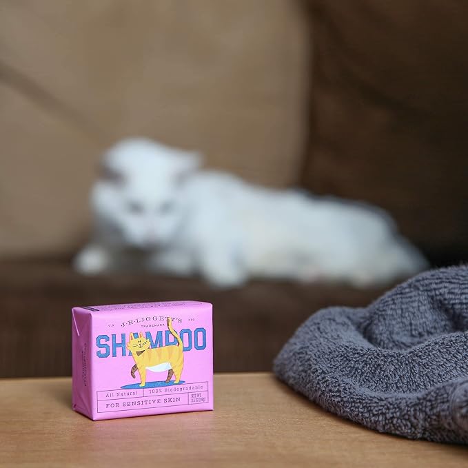 J.R.LIGGETT'S Cat Shampoo Bar, Natural Cleansing Bar for Cats with Sensitive Skin, Hypoallergenic Feline Formula Gently Deep Cleans with No Essential Oils, Detergent-Free, 3.5 oz