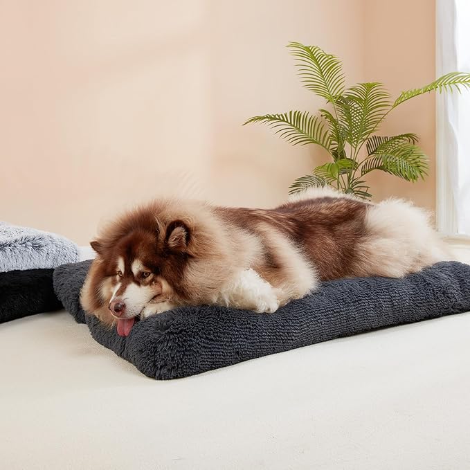 EHEYCIGA Fluffy XXL Dog Crate Pad, Plush Faux Fur Bed for Extra Large Dogs, Calming Anti Anxiety XXL Dog Bed, Washable Soft Warm Mat with Non-Slip Bottom, Dark Grey