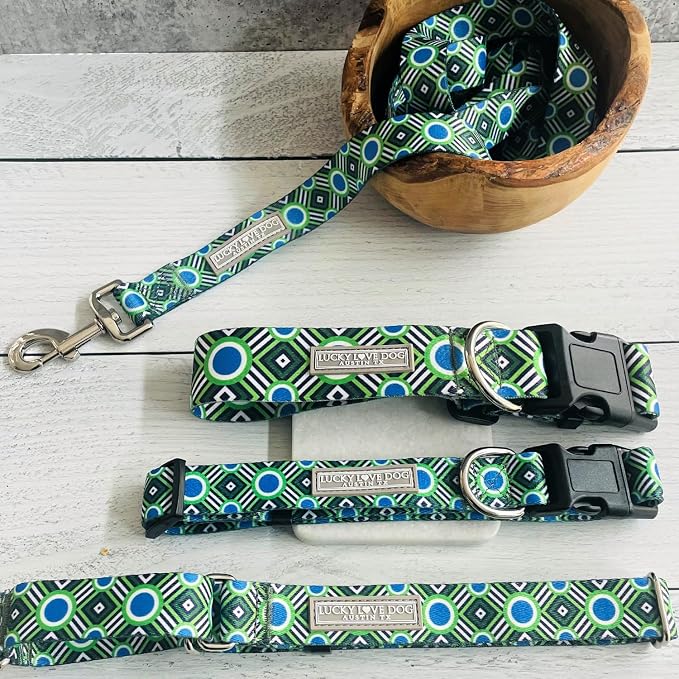 Lucky Love Dog - Adjustable Dog Collar with Easy Click Buckle for Large Ones, Durable, & Comfortable for Male & Female Dogs, Pet Collar for Puppies & Adult Dogs - Leo, Large