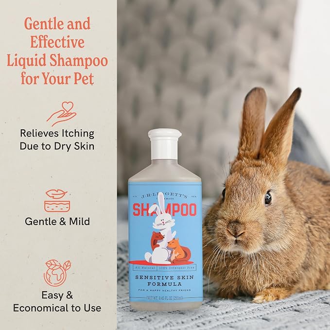 J.R.LIGGETT'S Liquid Small Animal Shampoo for Sensitive Skin, Natural Cleanser for Rabbits, Guinea Pigs, and Small Pets, Hypoallergenic Formula, Detergent-Free, 8.45 fl oz