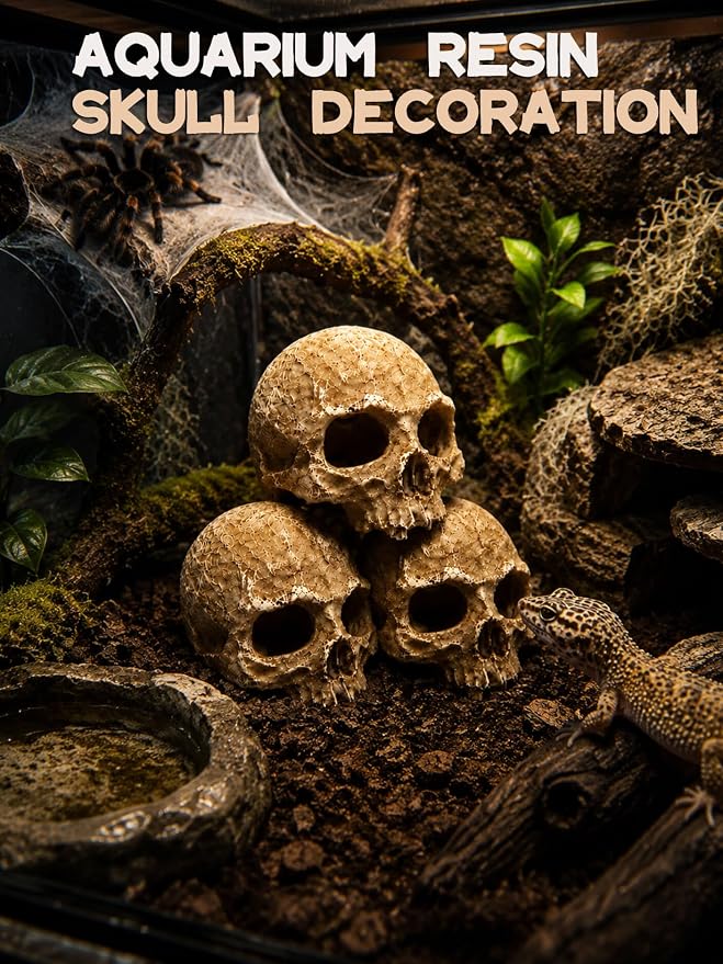 Aquarium Decor - Small Skull Hiding Cave for Fish Tank, Aquarium Hideout Ornament with Skull Texture for Betta, Guppy, Shrimp, Spider - Aquatic Hide Decoration, Fish Hiding House（White）