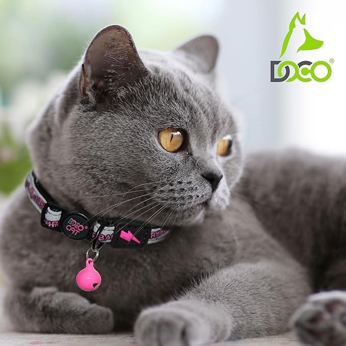 DOCO Cat Collar Breakaway Safety Buckle with Bell | Reflective Red Adjustable Nylon Collar for Kittens & Adult Cats | Comfortable & Safe for Girls & Boys | Neck 3/8" x 7.5-12",Weight Up to 13lb