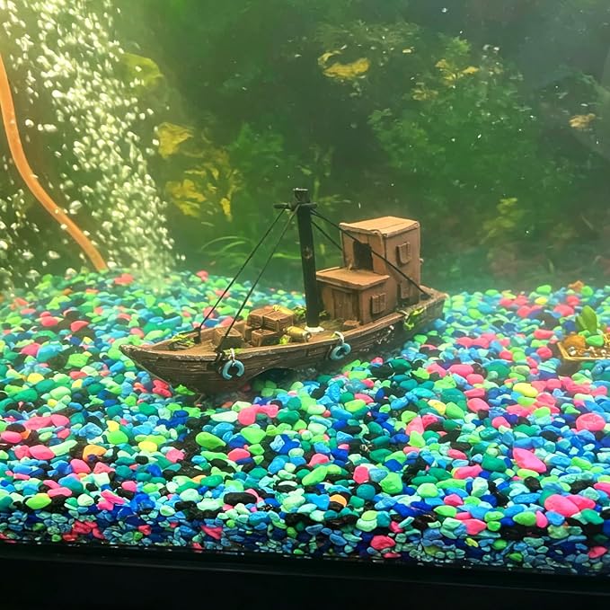 kathson Betta Fish Tank Shipwreck,Aquarium Sunken Ship Decorations Resin Sunken Boat with Cave Hideouts Fish Tank Shipwrecks Decor Saltwater Freshwater Aquarium Ornaments for Hiding Accessories