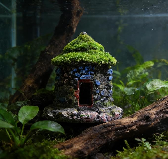 M2cbridge Aquarium Decorations Fish Hideout House Betta Cave with Green Lifelike Moss (Style 1)
