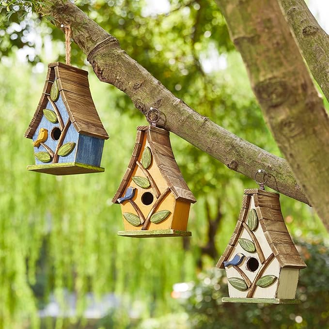Glitzhome Bluebird House for Outside, 9.5" H Distressed Hanging Birdhouse Solid Wood Bird Houses for Outdoor, Decorative Birdhouse with Natural Wood Pallet Roof and 3D Tree for Garden,Washed White