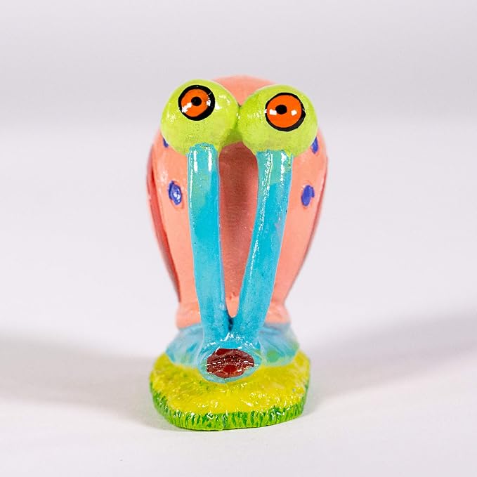Penn-Plax Spongebob Gary, Mini - Officially Licensed Aquarium Decoration - Durable Resin Aquarium Ornament for Betta Bowls and Small Fish Tanks - Safe for Freshwater & Saltwater - Multicolor, 2 Inch